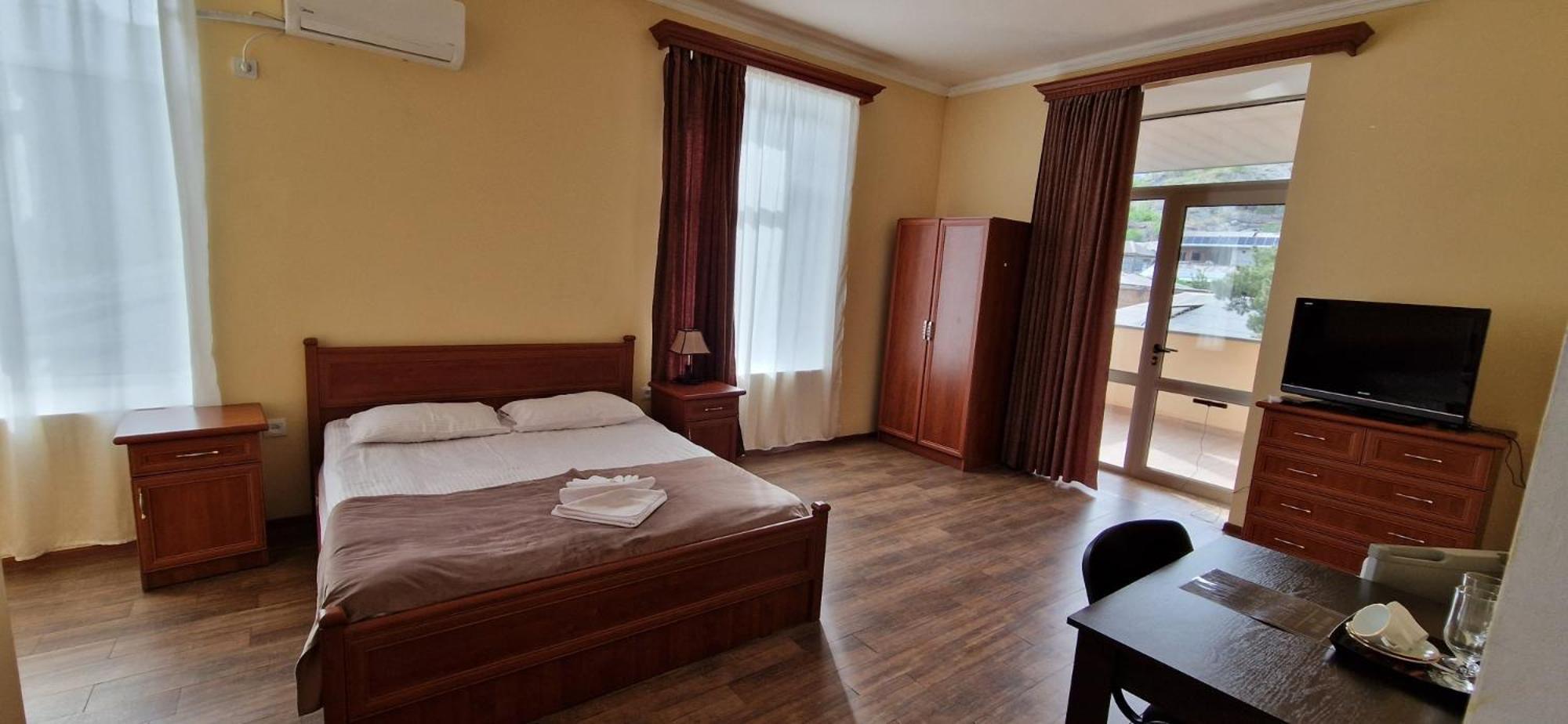 Sweet Home Hotel Meghri Εξωτερικό φωτογραφία